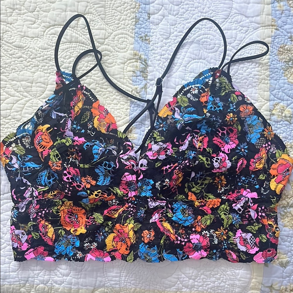 Victoria’s Secret Pink Floral Lace Bralette